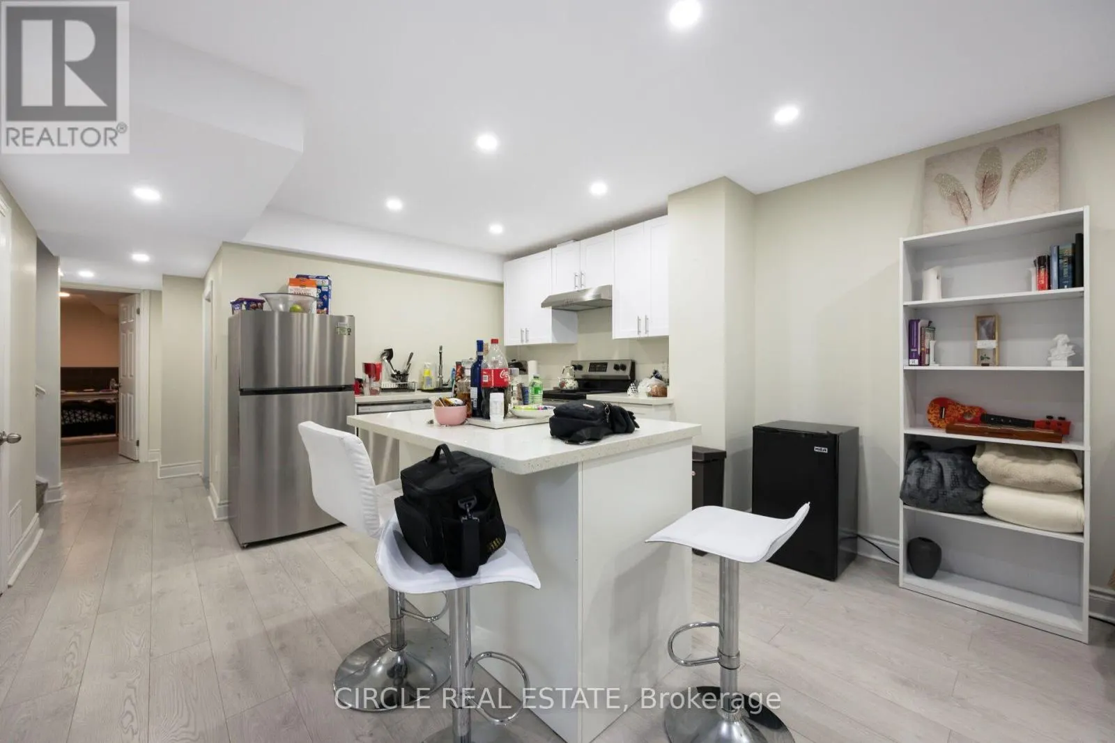 13 LADY EVELYN CRESCENT