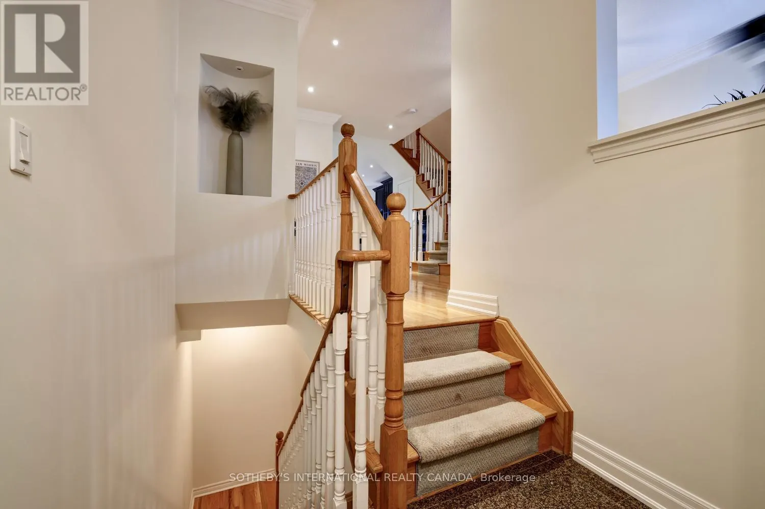 112 WATERSIDE DRIVE