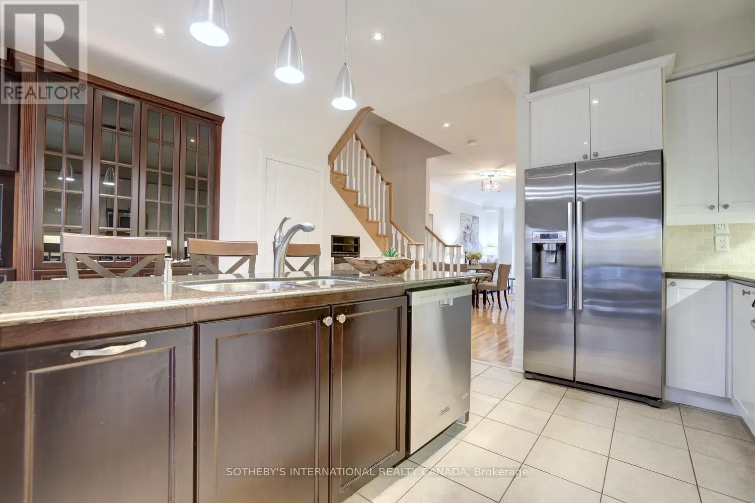 112 WATERSIDE DRIVE
