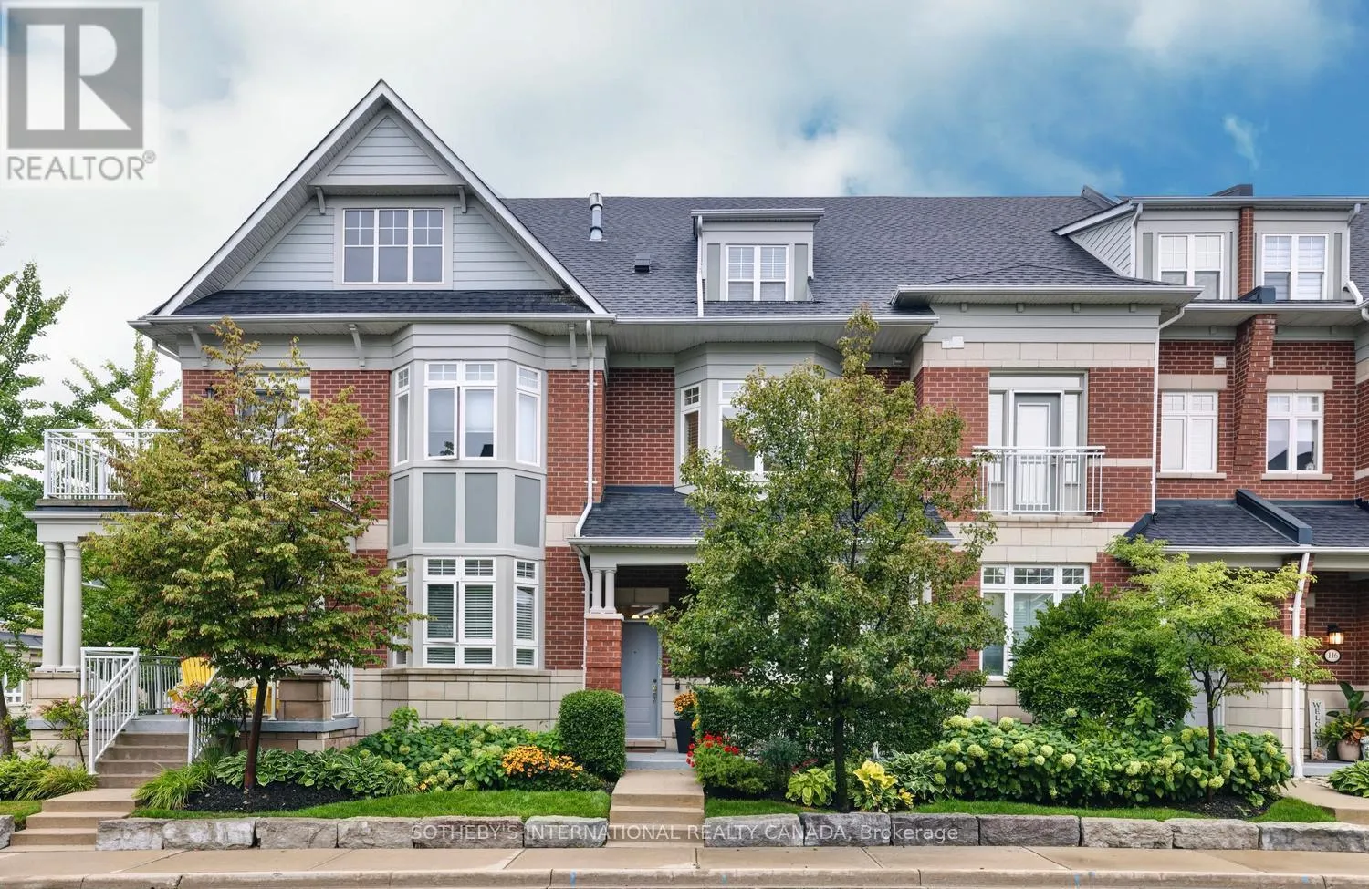 112 WATERSIDE DRIVE