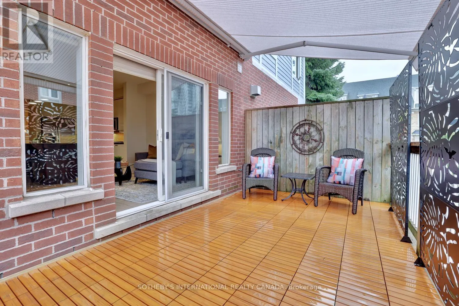 112 WATERSIDE DRIVE