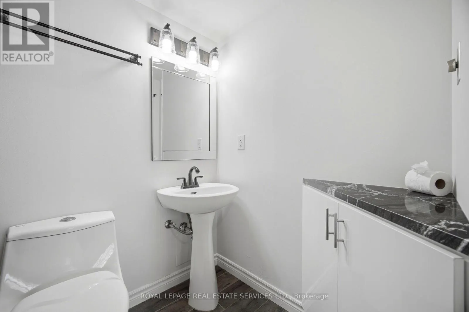 PH05 - 250 WEBB DRIVE