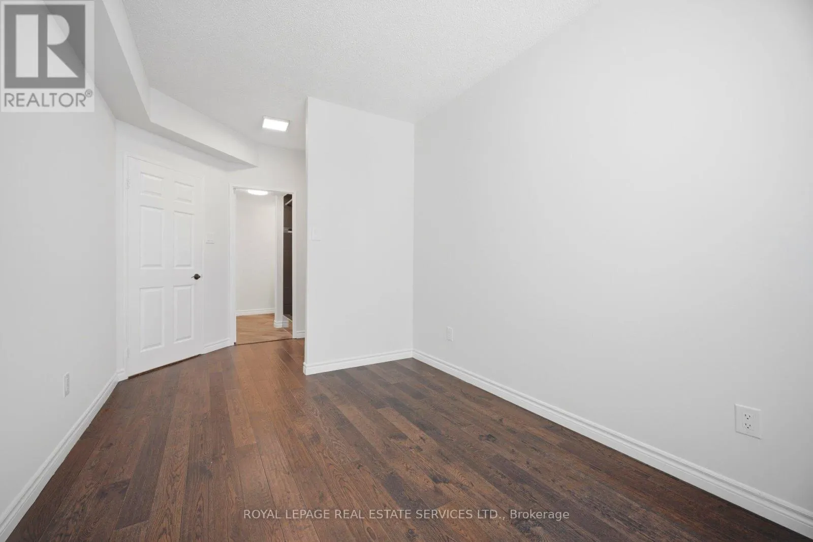 PH05 - 250 WEBB DRIVE