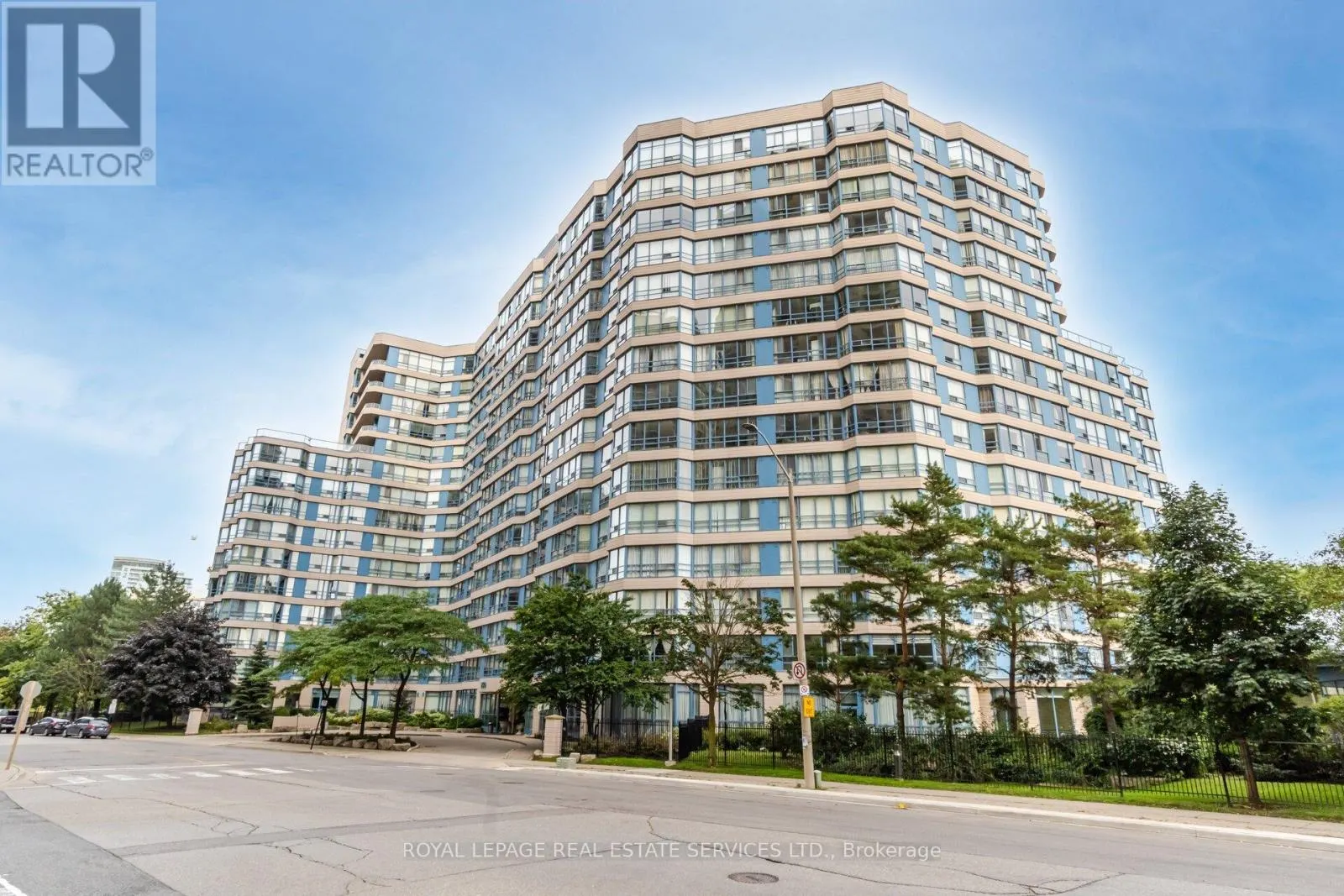 PH05 - 250 WEBB DRIVE
