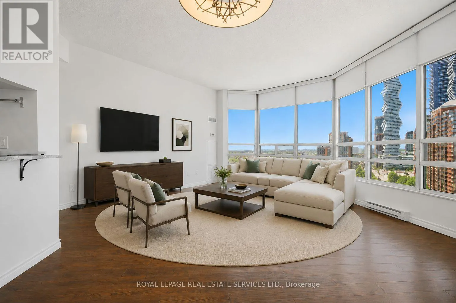 PH05 - 250 WEBB DRIVE