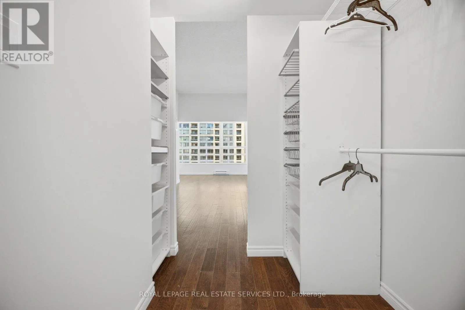 PH05 - 250 WEBB DRIVE