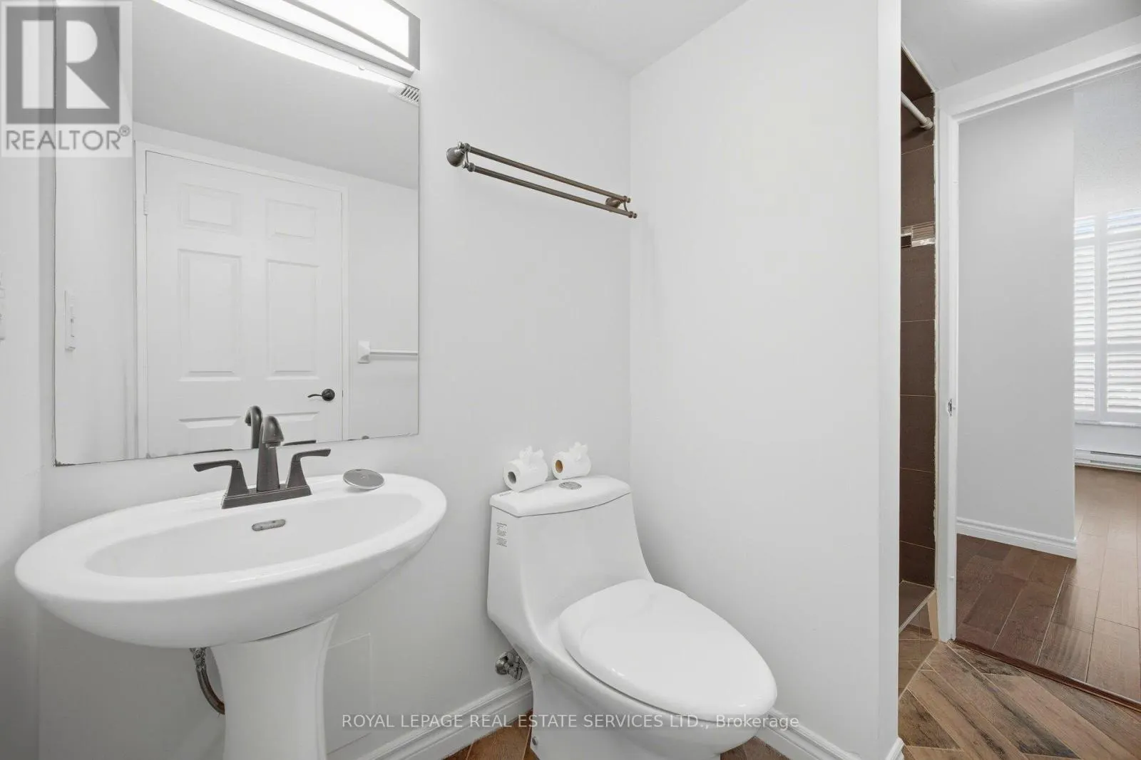 PH05 - 250 WEBB DRIVE