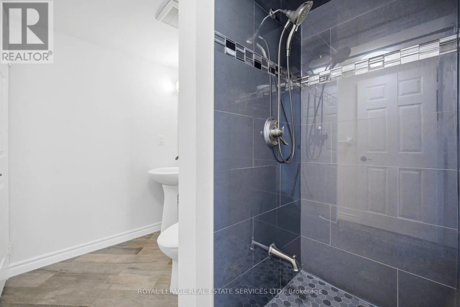 PH05 - 250 WEBB DRIVE