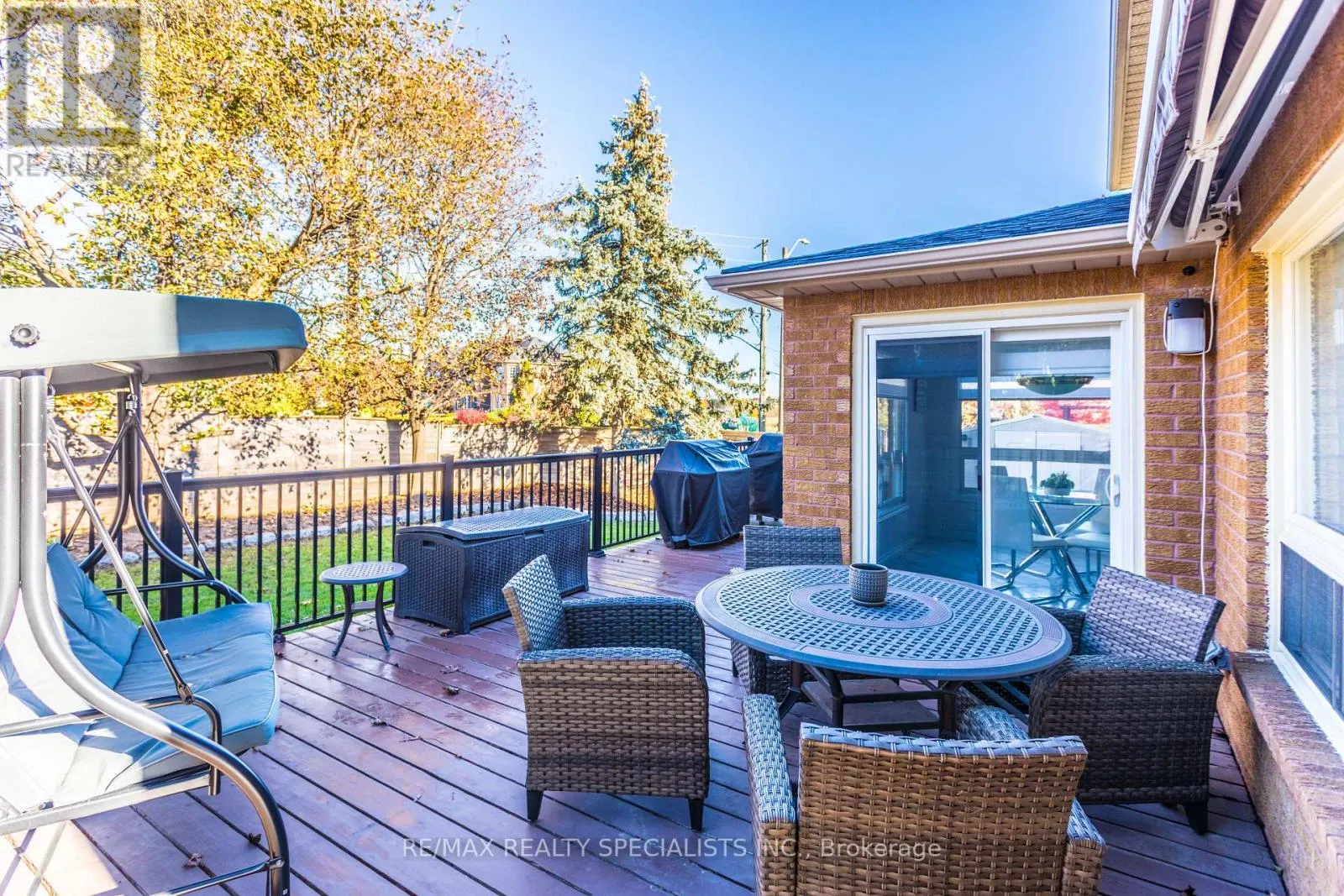 1 BURWASH COURT