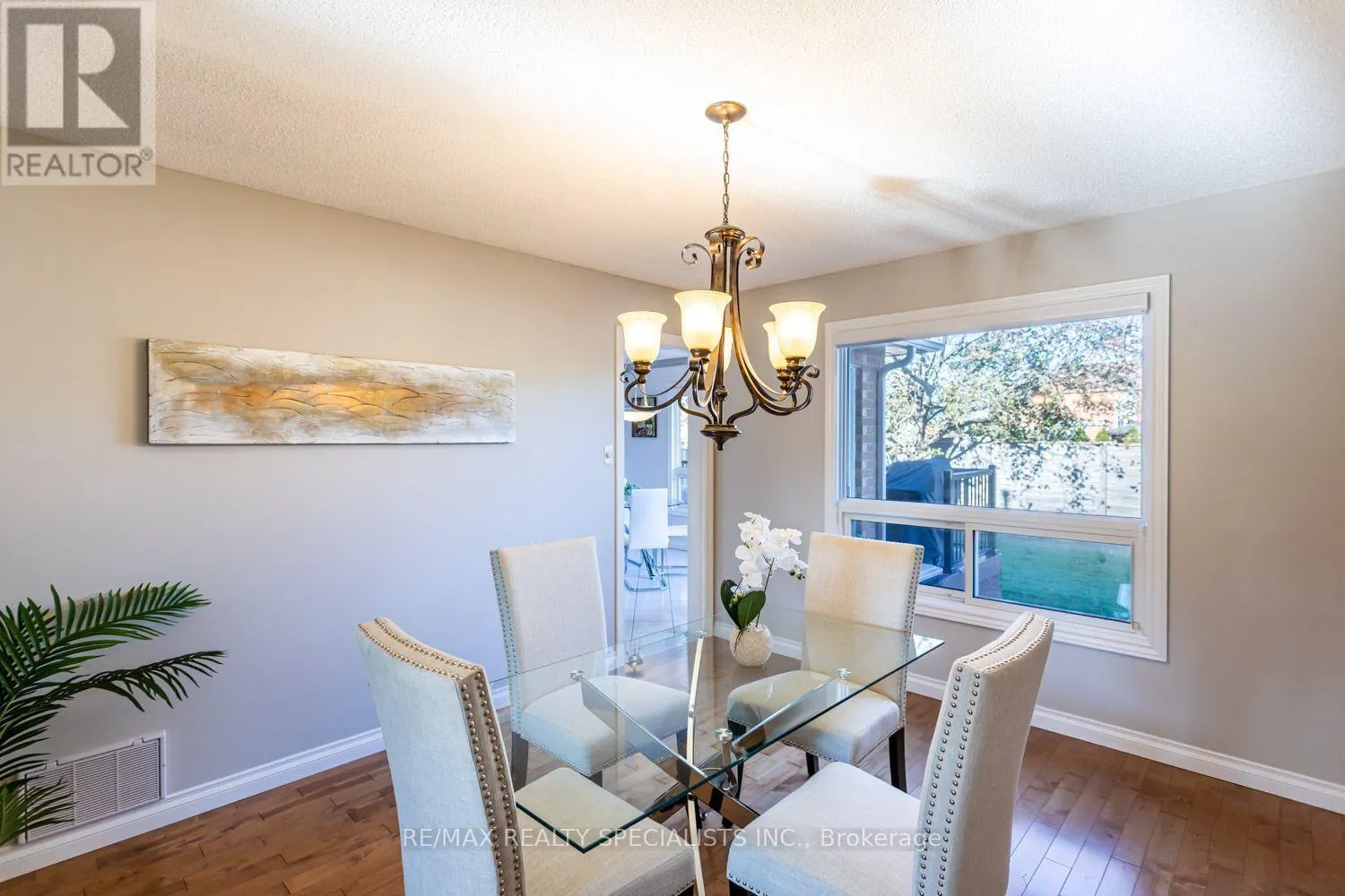 1 BURWASH COURT