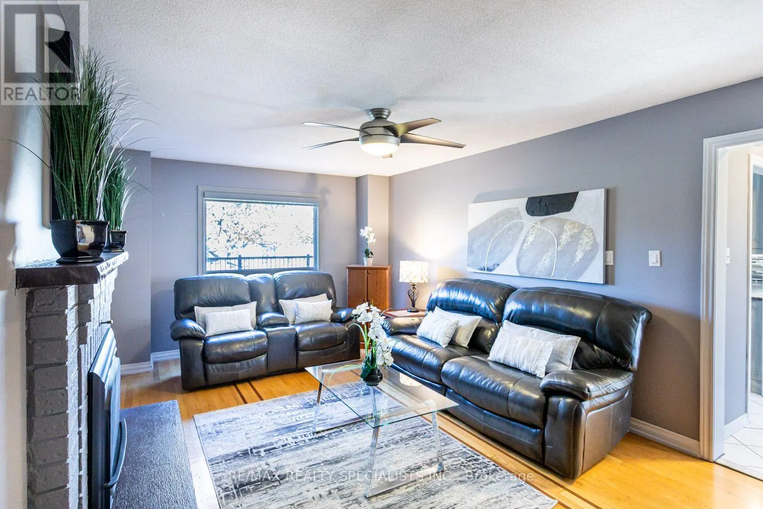 1 BURWASH COURT