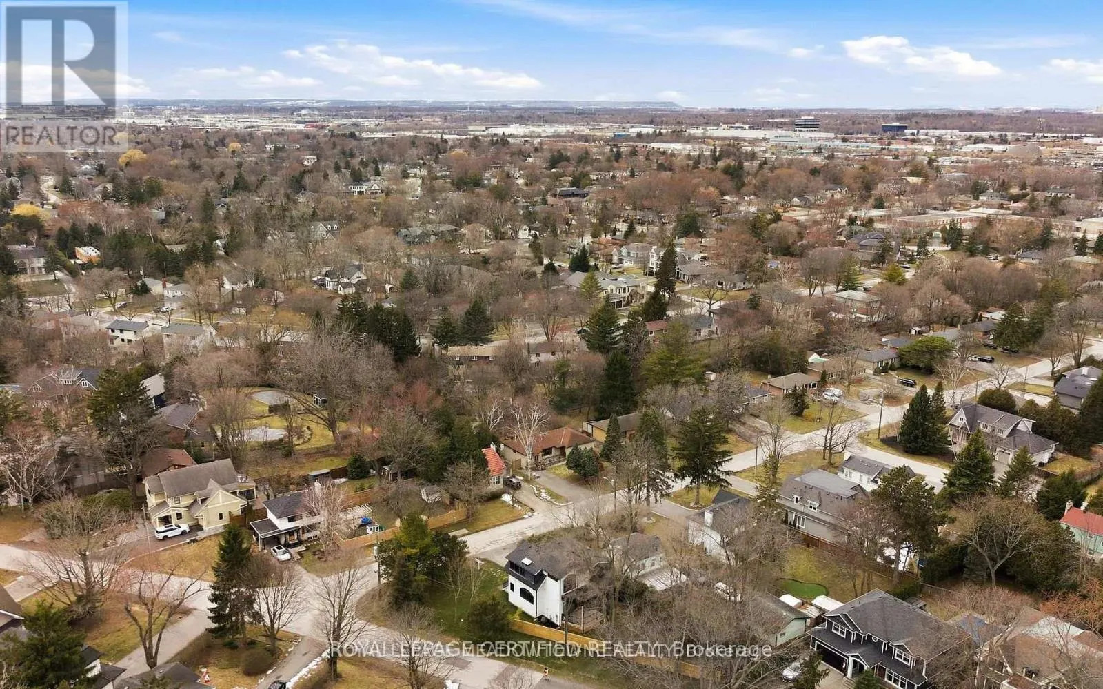 208 GLEN OAK DRIVE