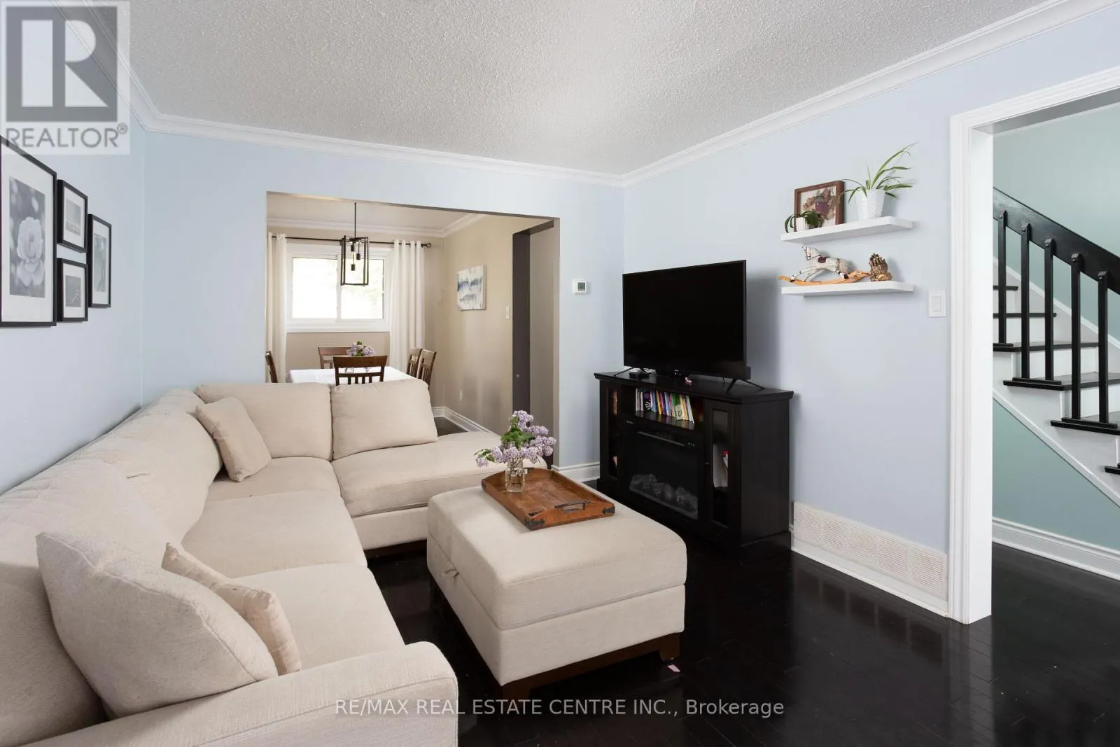 289 ARCHDEKIN DRIVE
