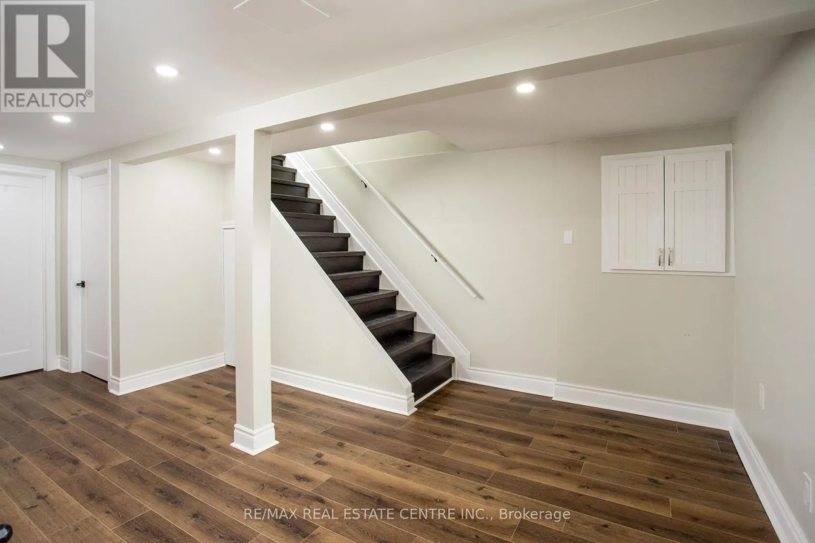 289 ARCHDEKIN DRIVE