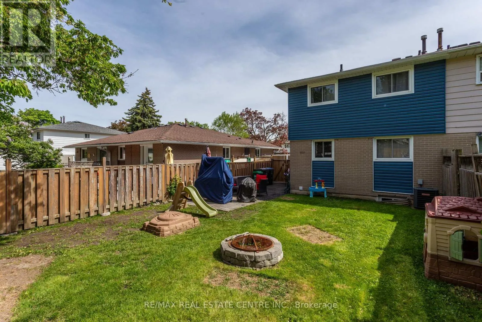 289 ARCHDEKIN DRIVE