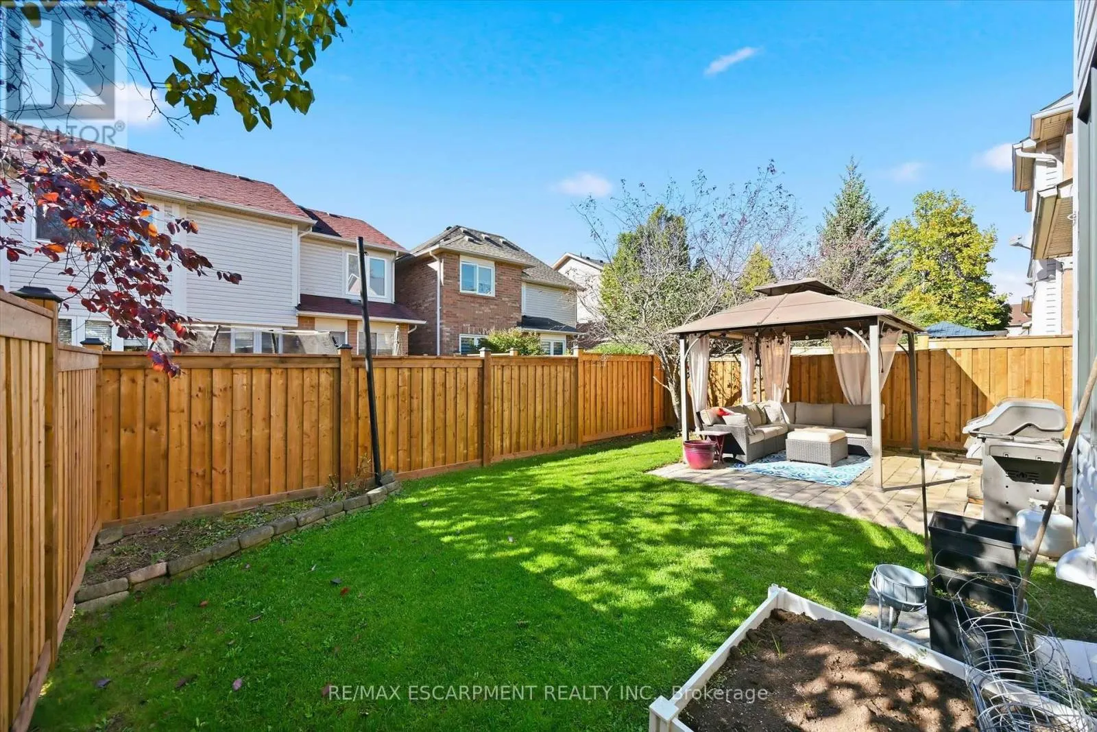 2206 CASSELMAN COURT