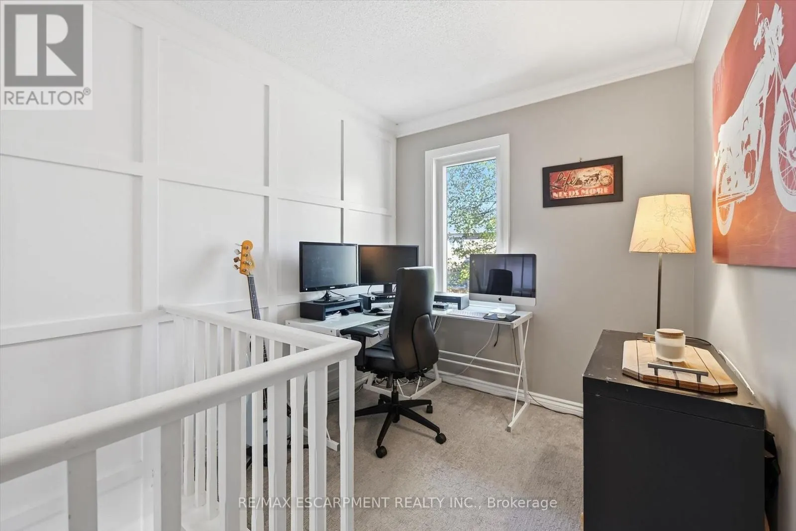 2206 CASSELMAN COURT