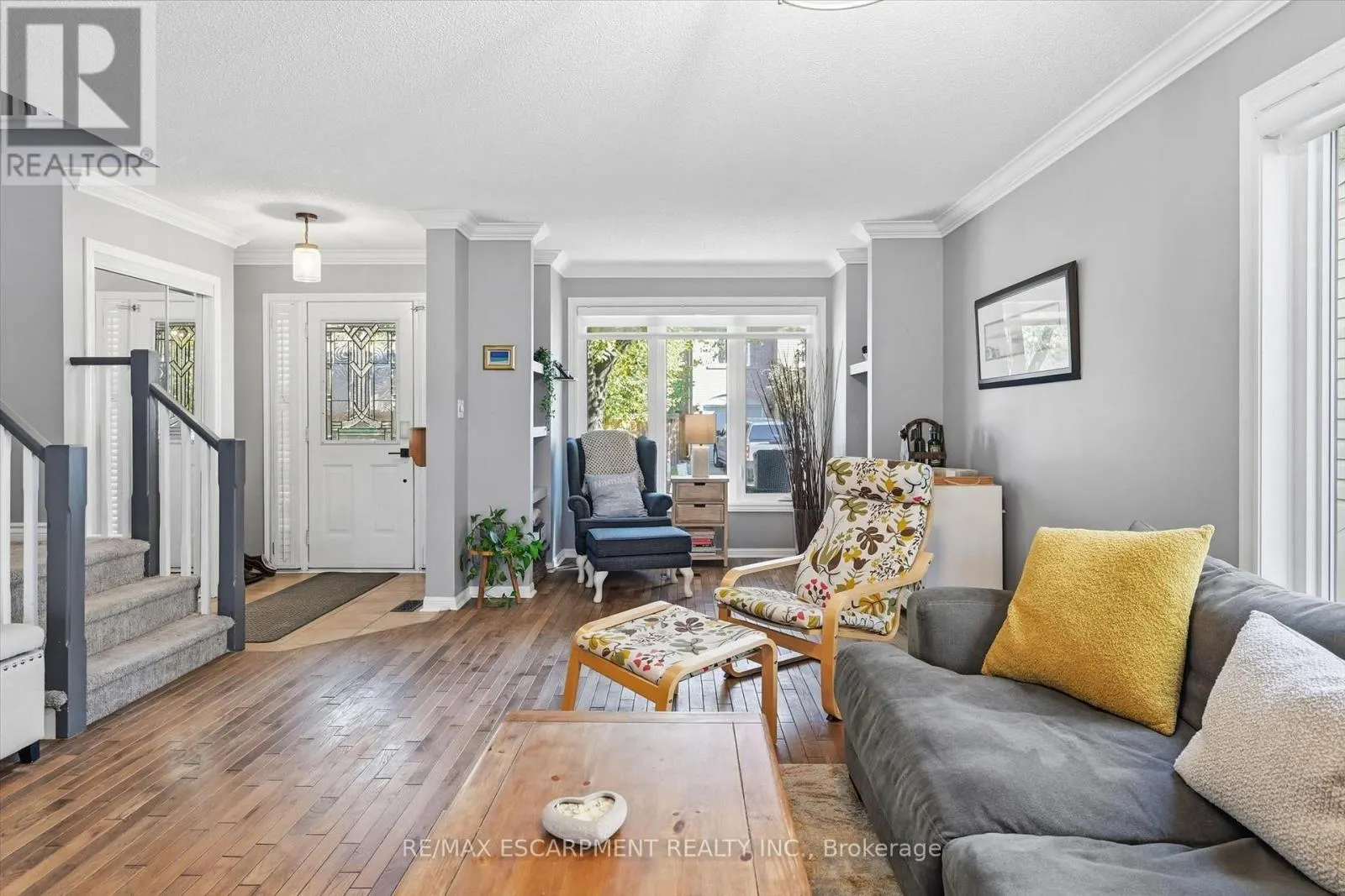 2206 CASSELMAN COURT