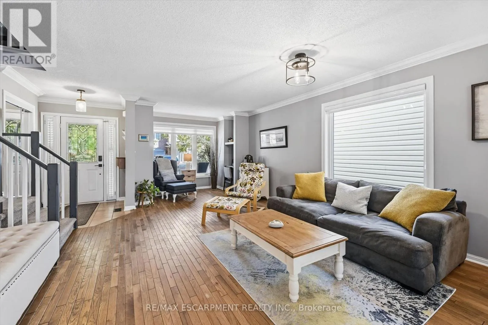 2206 CASSELMAN COURT