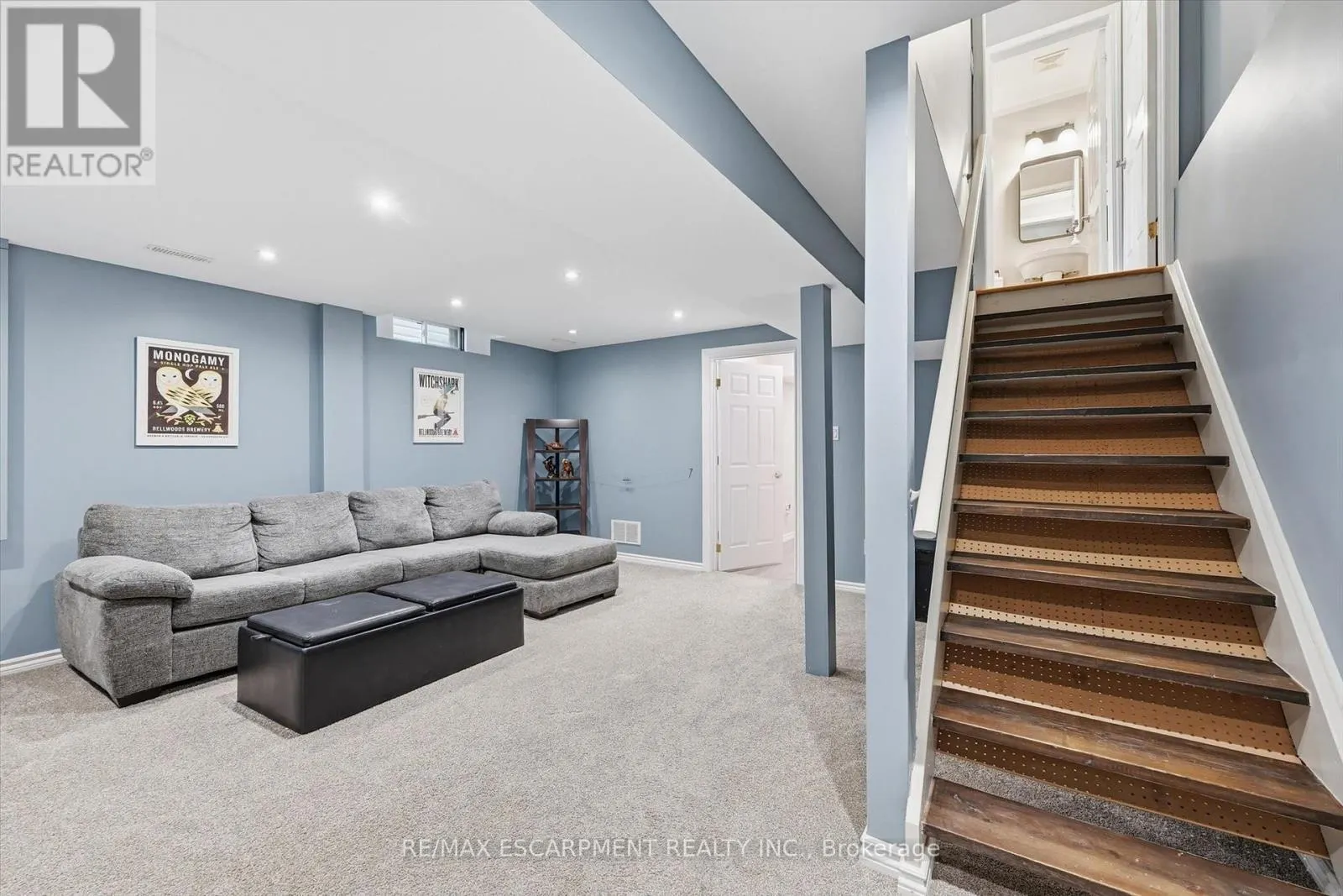 2206 CASSELMAN COURT