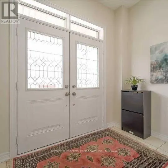 UPPER - 17 ANGELFISH ROAD