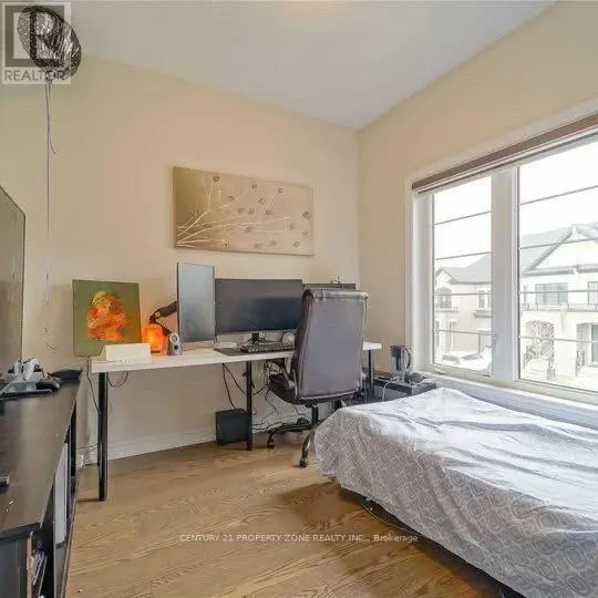 UPPER - 17 ANGELFISH ROAD