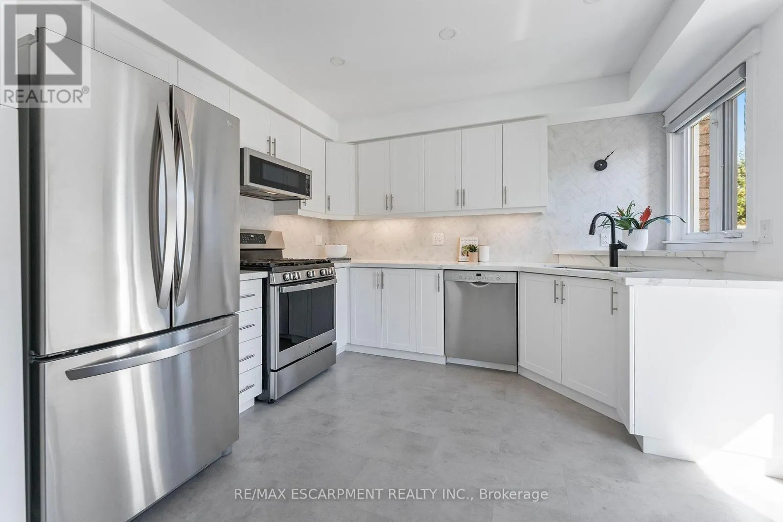 2206 GOLDEN ORCHARD TRAIL