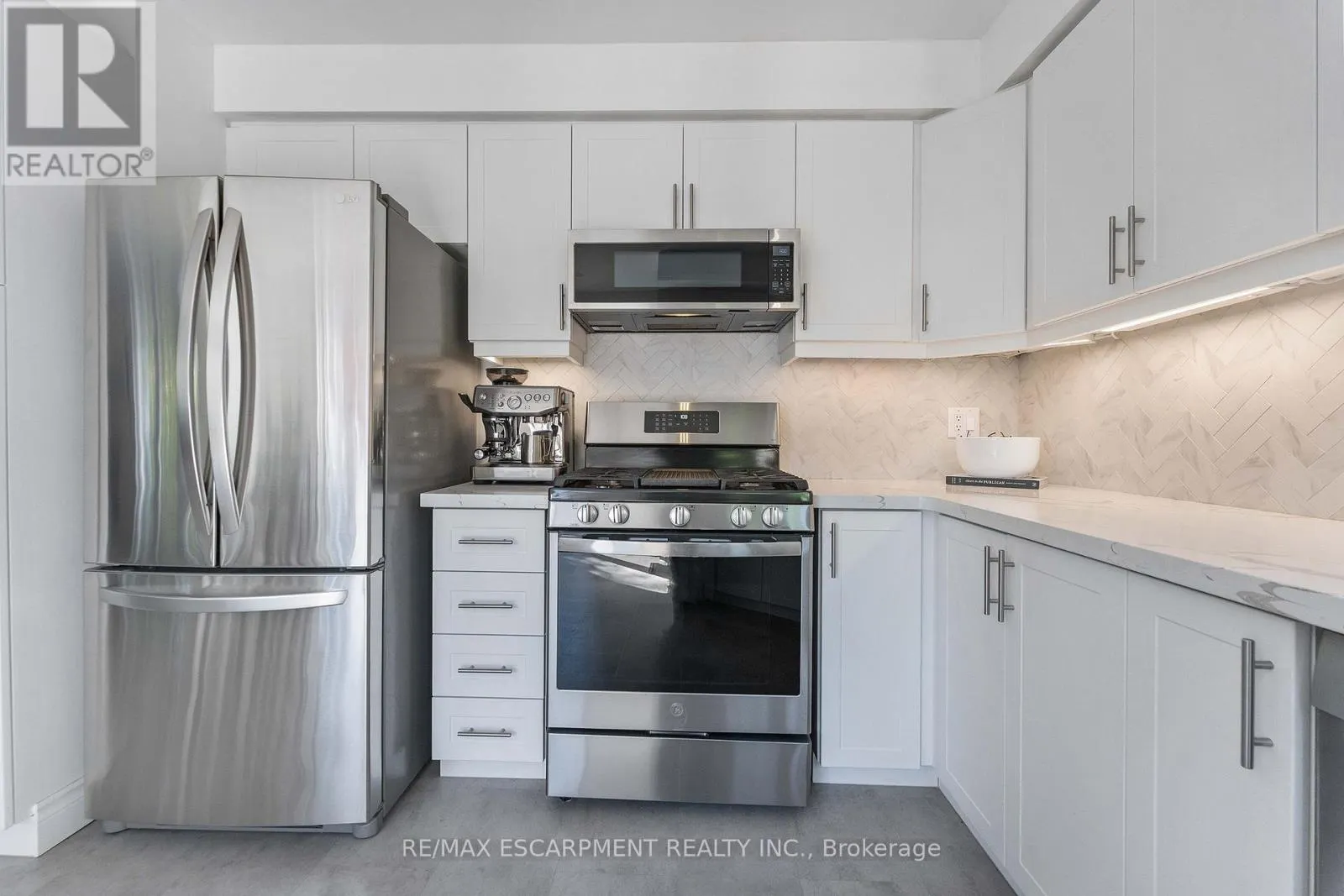 2206 GOLDEN ORCHARD TRAIL