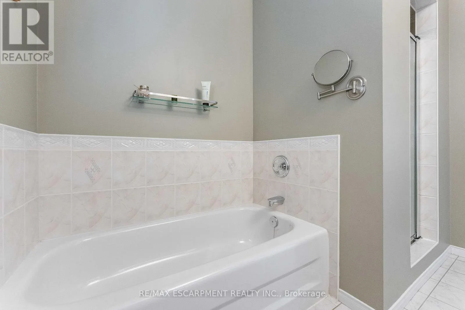 2206 GOLDEN ORCHARD TRAIL