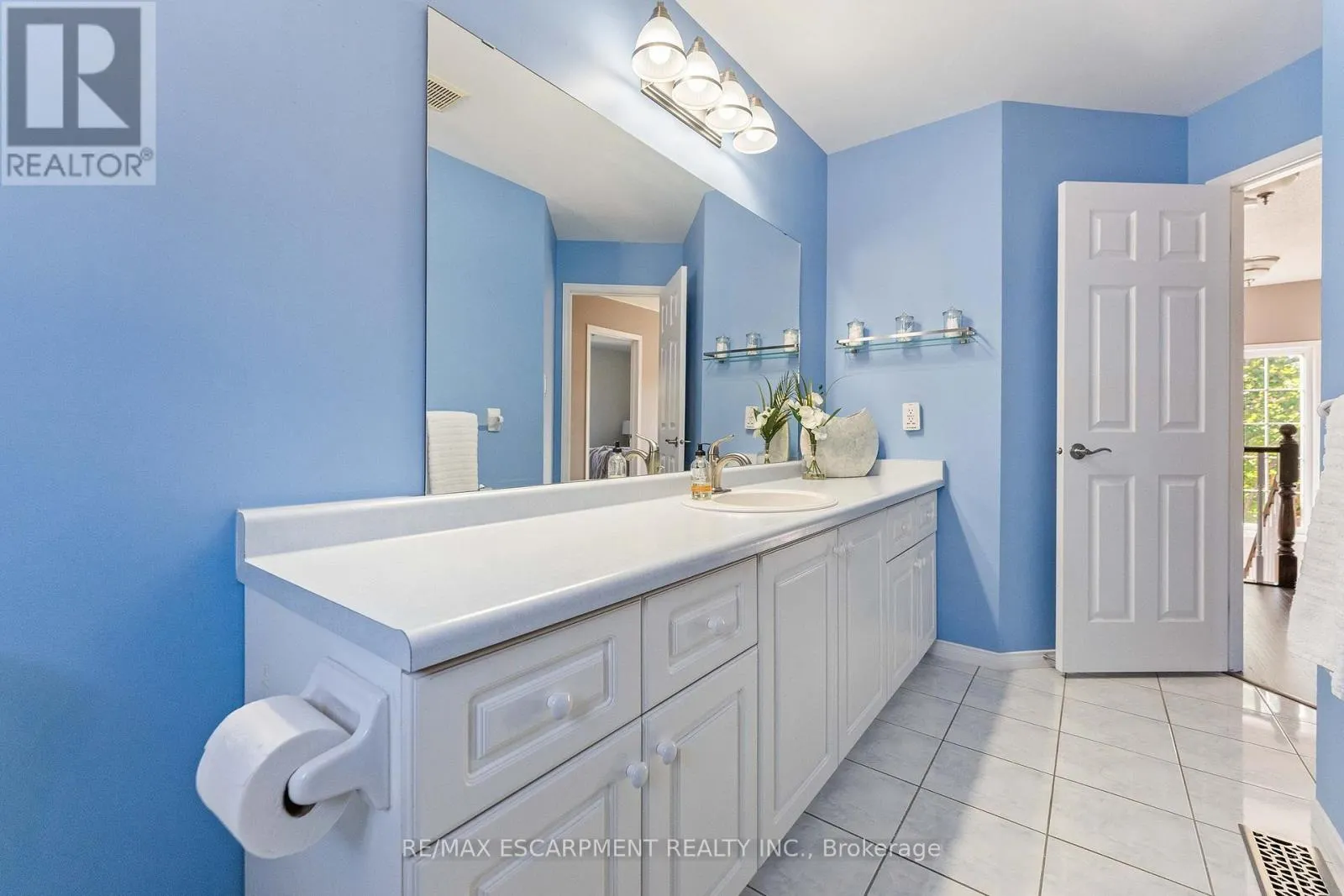 2206 GOLDEN ORCHARD TRAIL