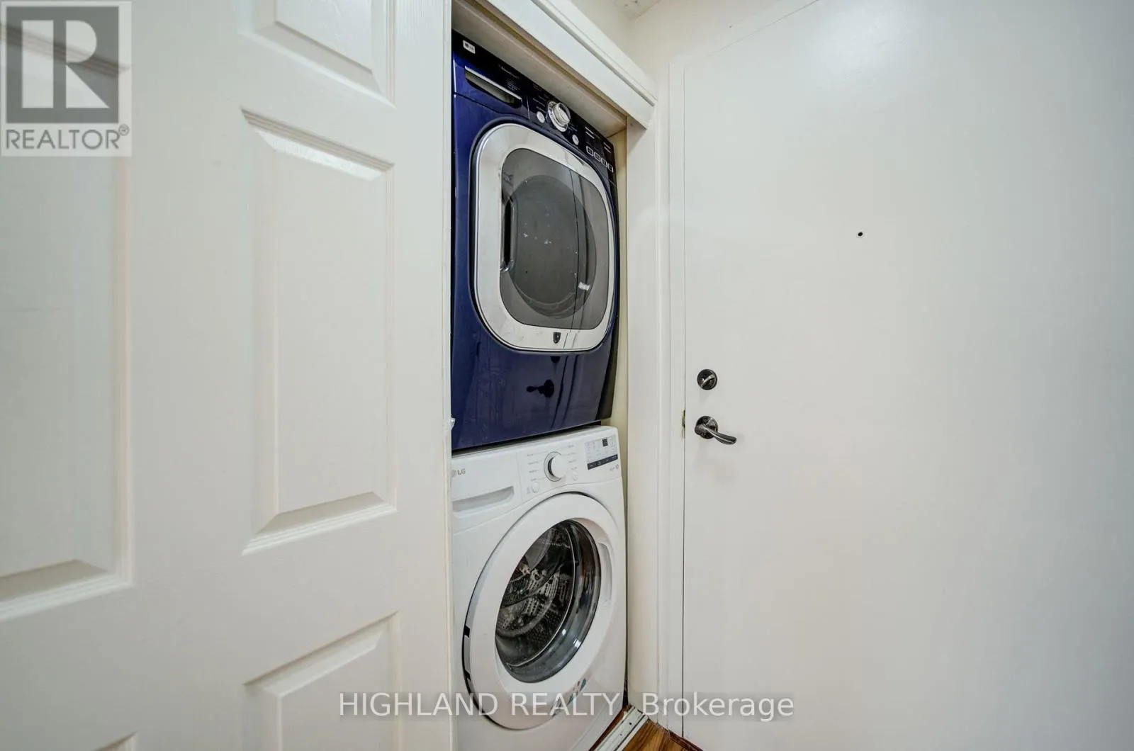 412 - 4470 TUCANA COURT