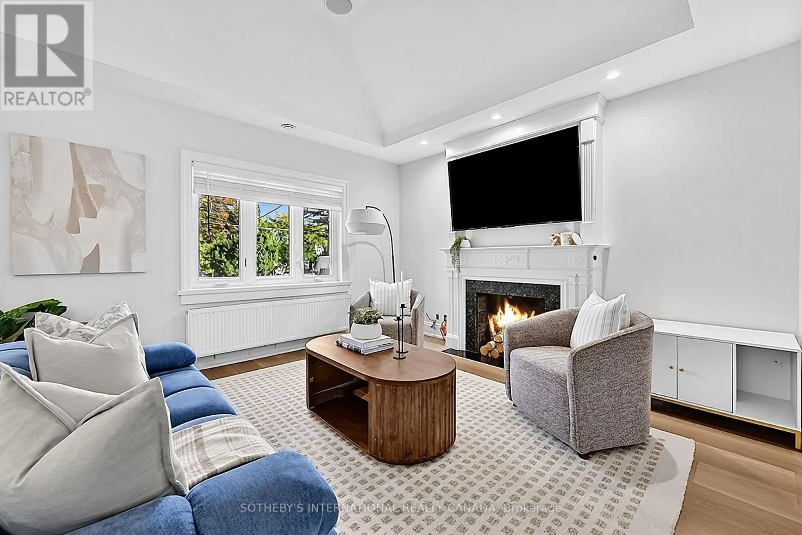 16 SMITHFIELD DRIVE