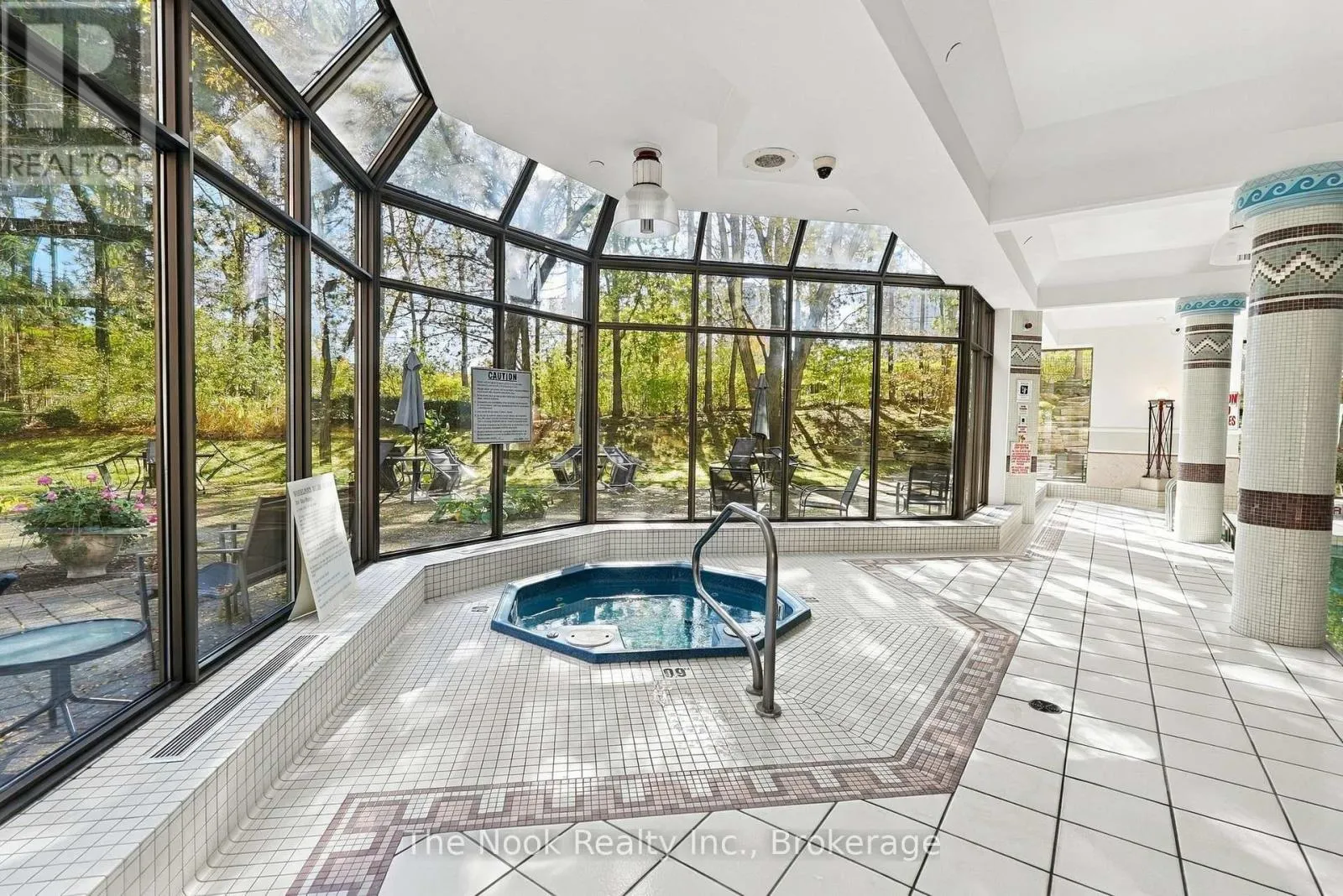 213 - 1 RIPLEY AVENUE #213