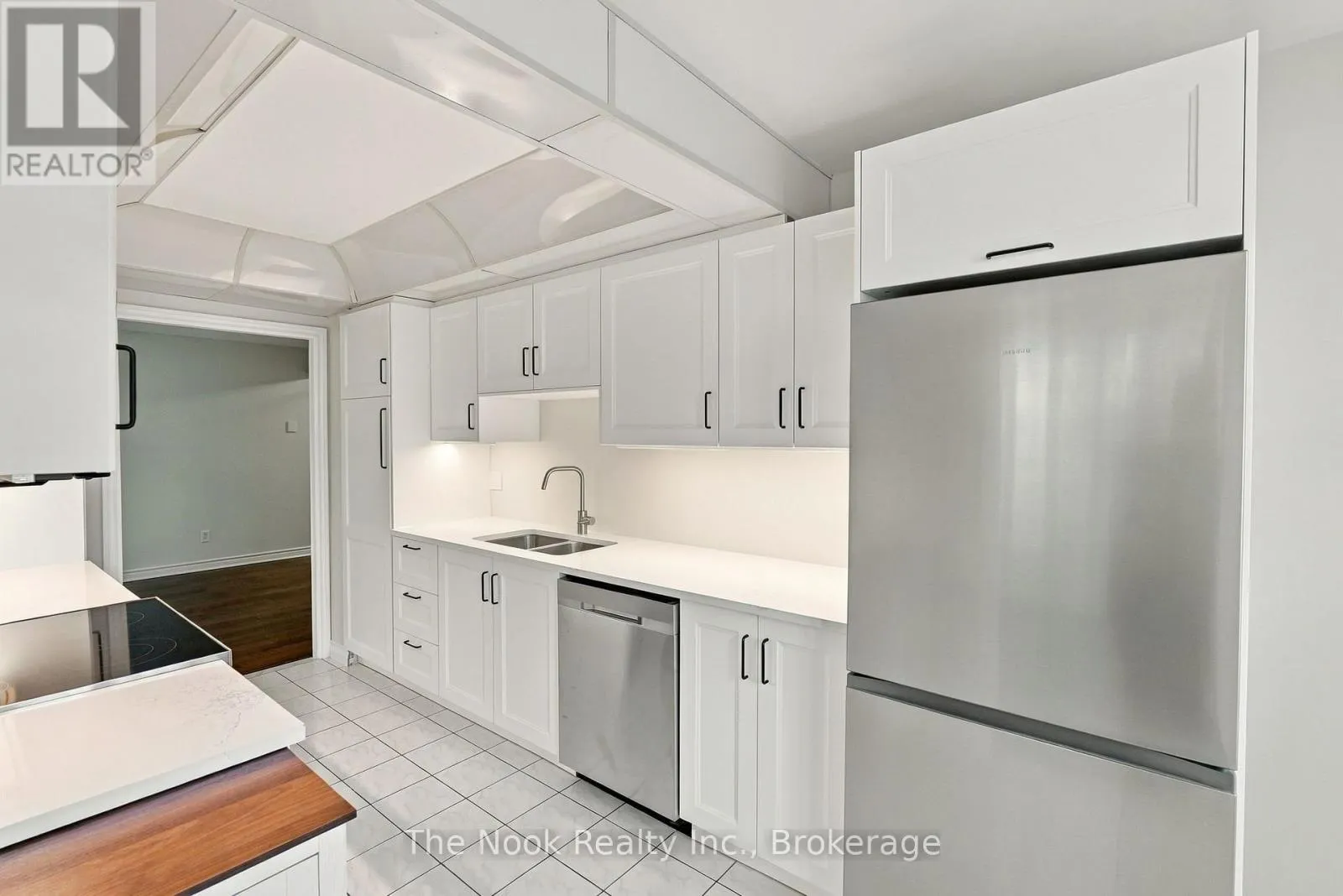 213 - 1 RIPLEY AVENUE #213