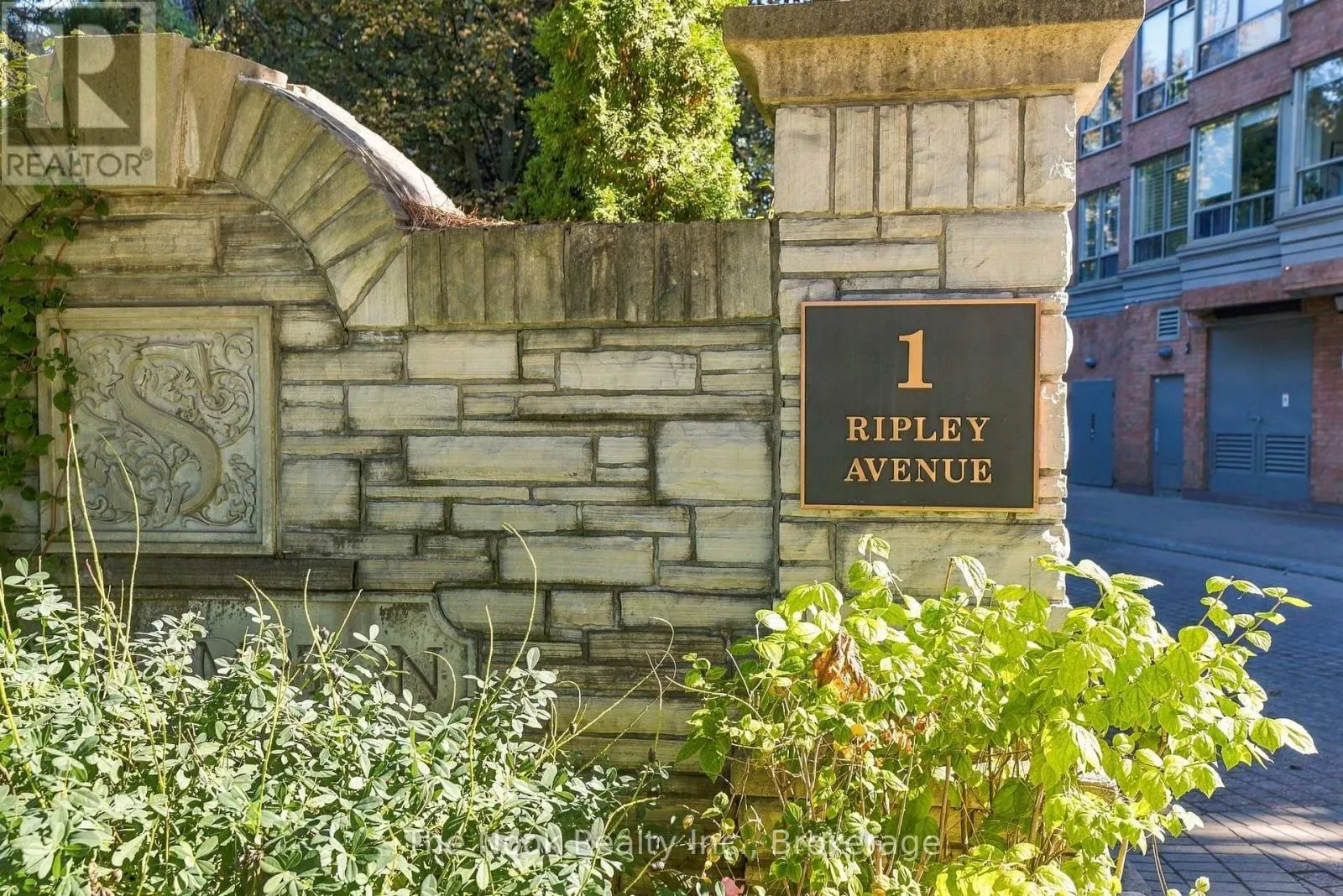 213 - 1 RIPLEY AVENUE #213