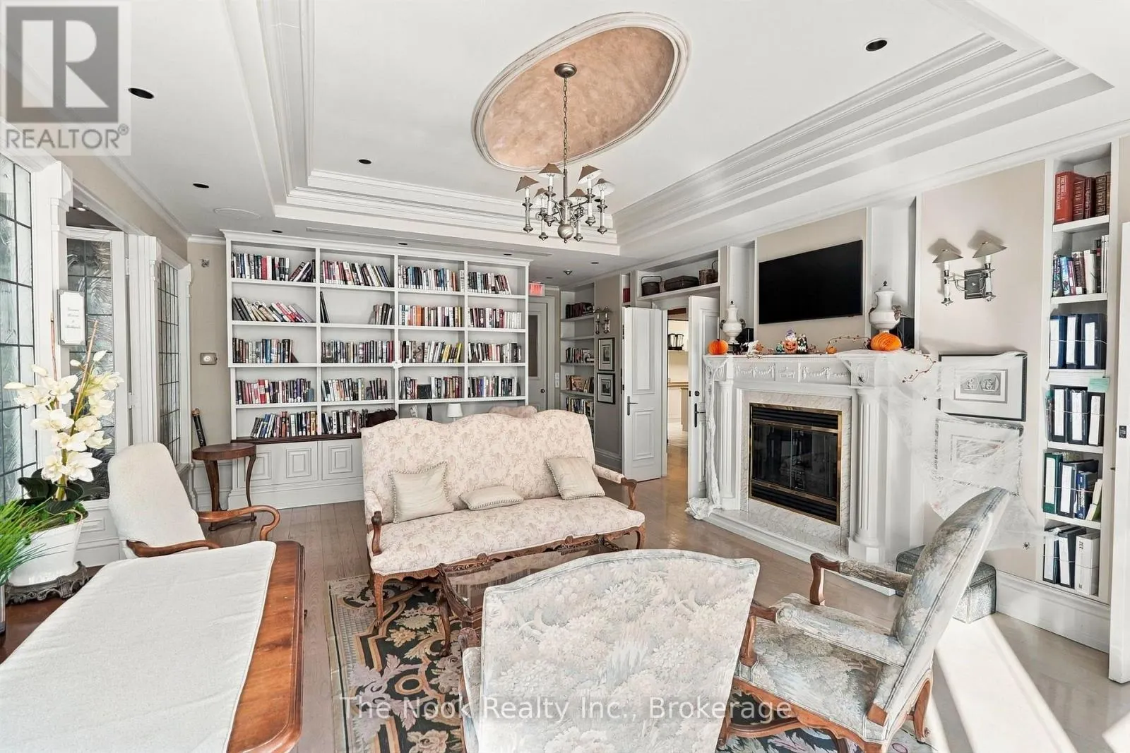 213 - 1 RIPLEY AVENUE #213