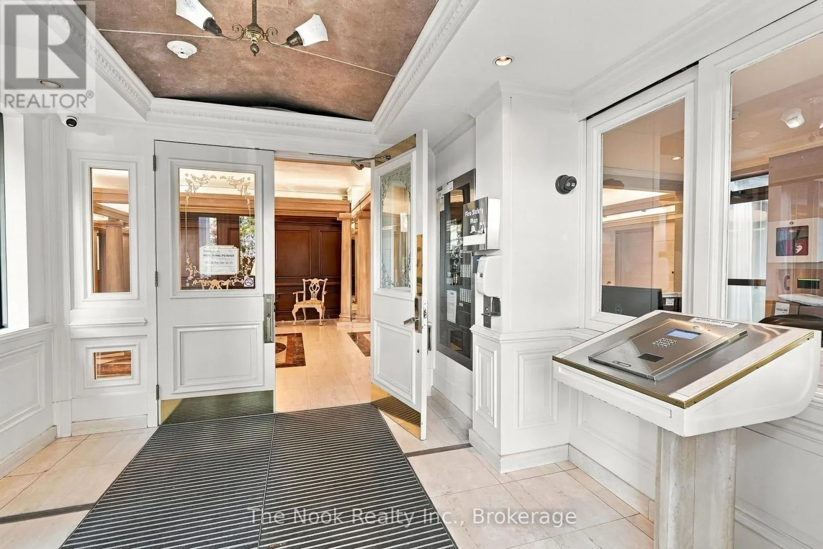 213 - 1 RIPLEY AVENUE #213