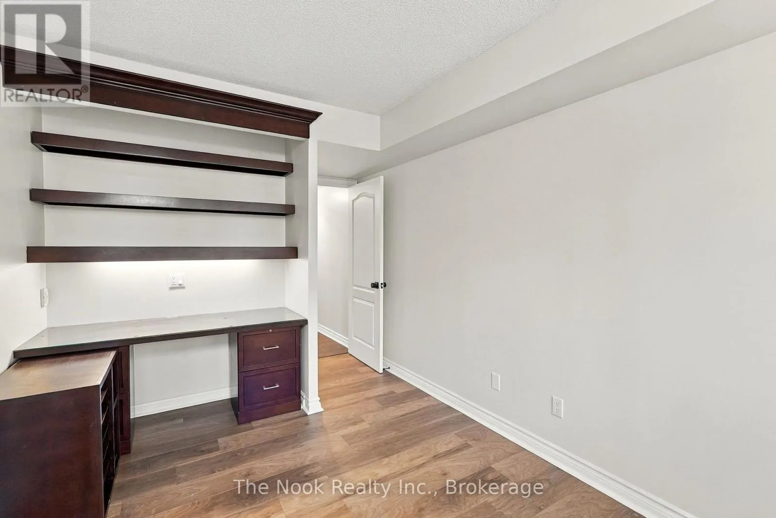 213 - 1 RIPLEY AVENUE #213