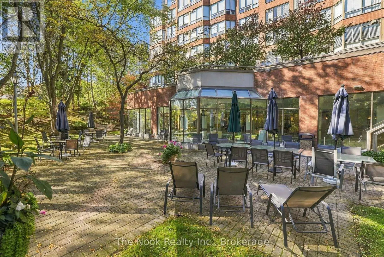 213 - 1 RIPLEY AVENUE #213