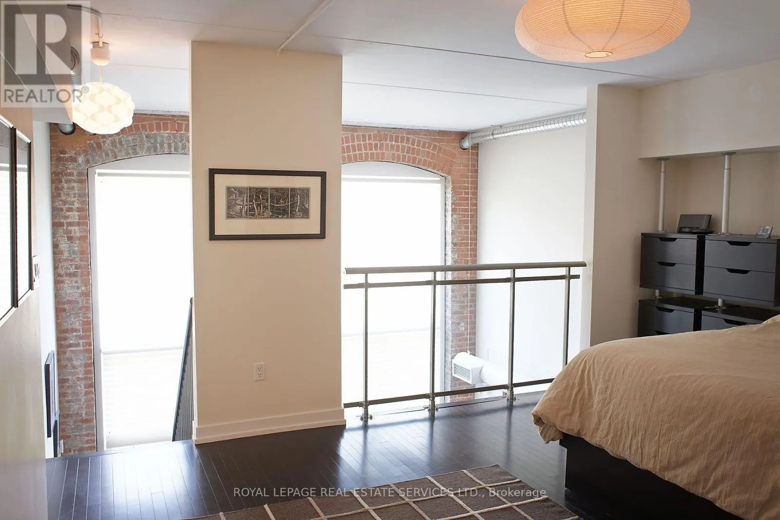 340 - 1100 LANSDOWNE AVENUE