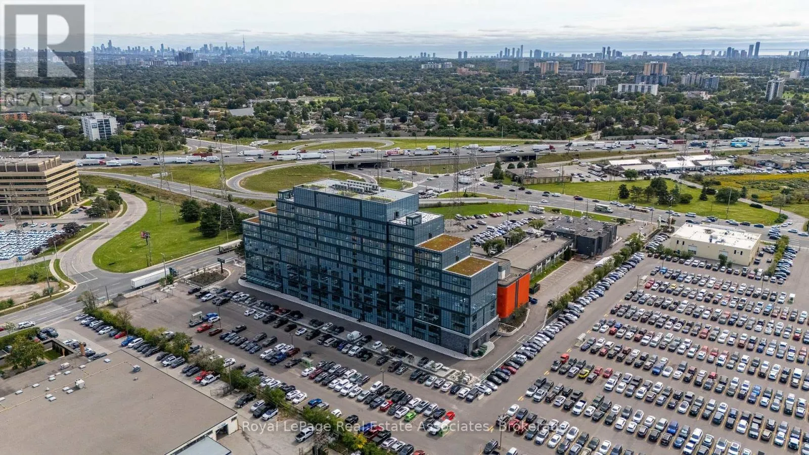 310 - 996 MARTIN GROVE ROAD