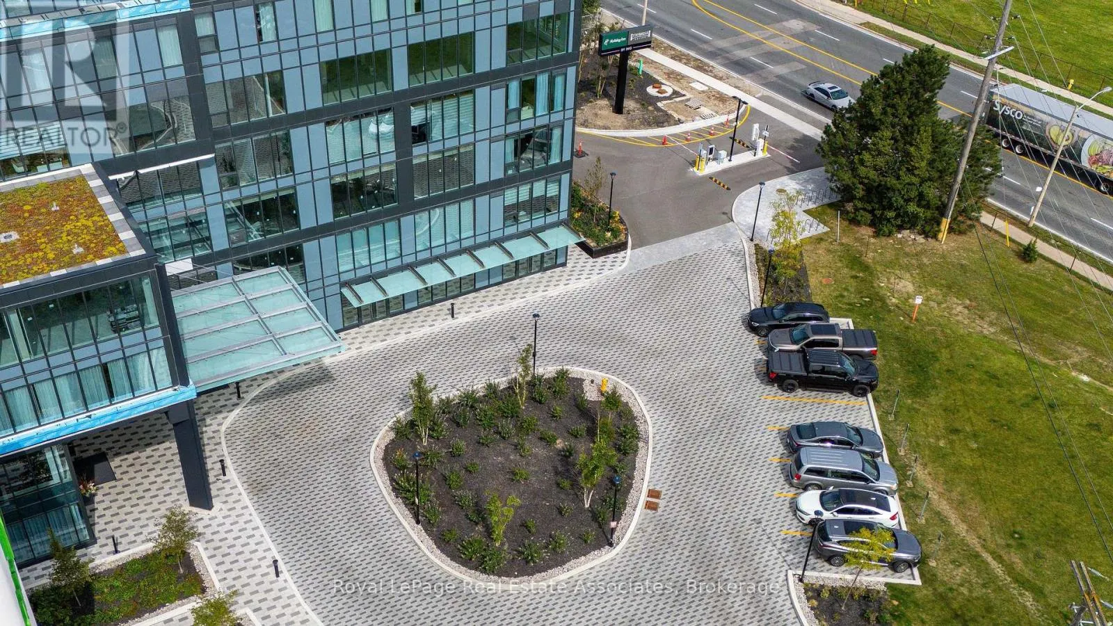 310 - 996 MARTIN GROVE ROAD