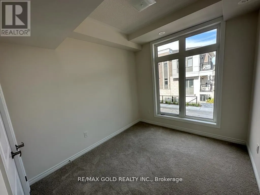 216 - 30 HALLIFORD PLACE