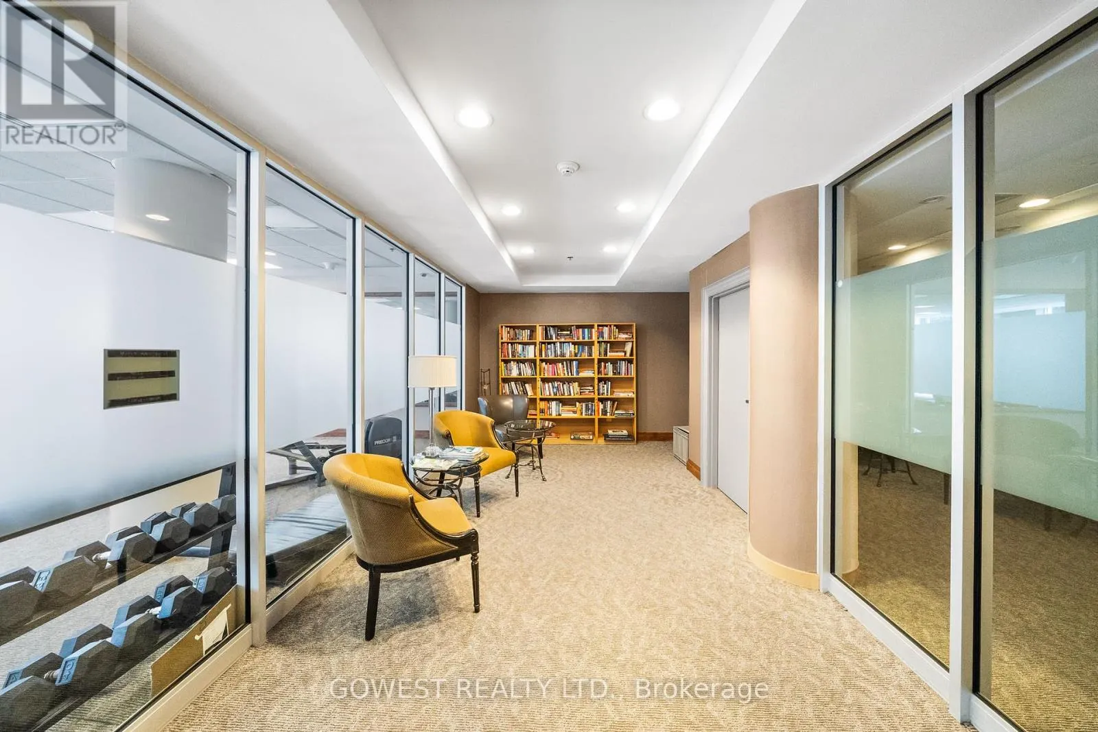 318 - 2095 LAKE SHORE BOULEVARD W