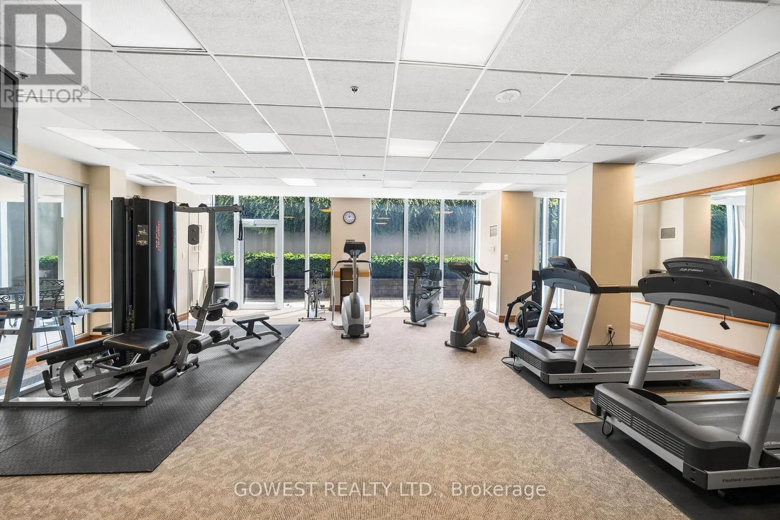 318 - 2095 LAKE SHORE BOULEVARD W