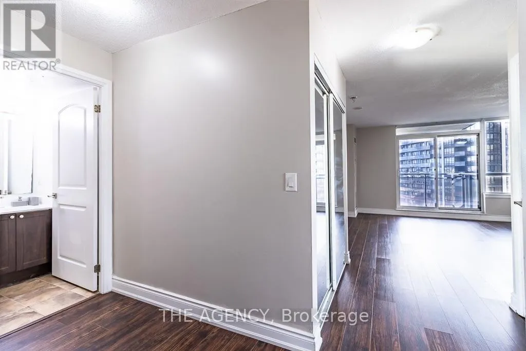 1004 - 1070 SHEPPARD AVENUE