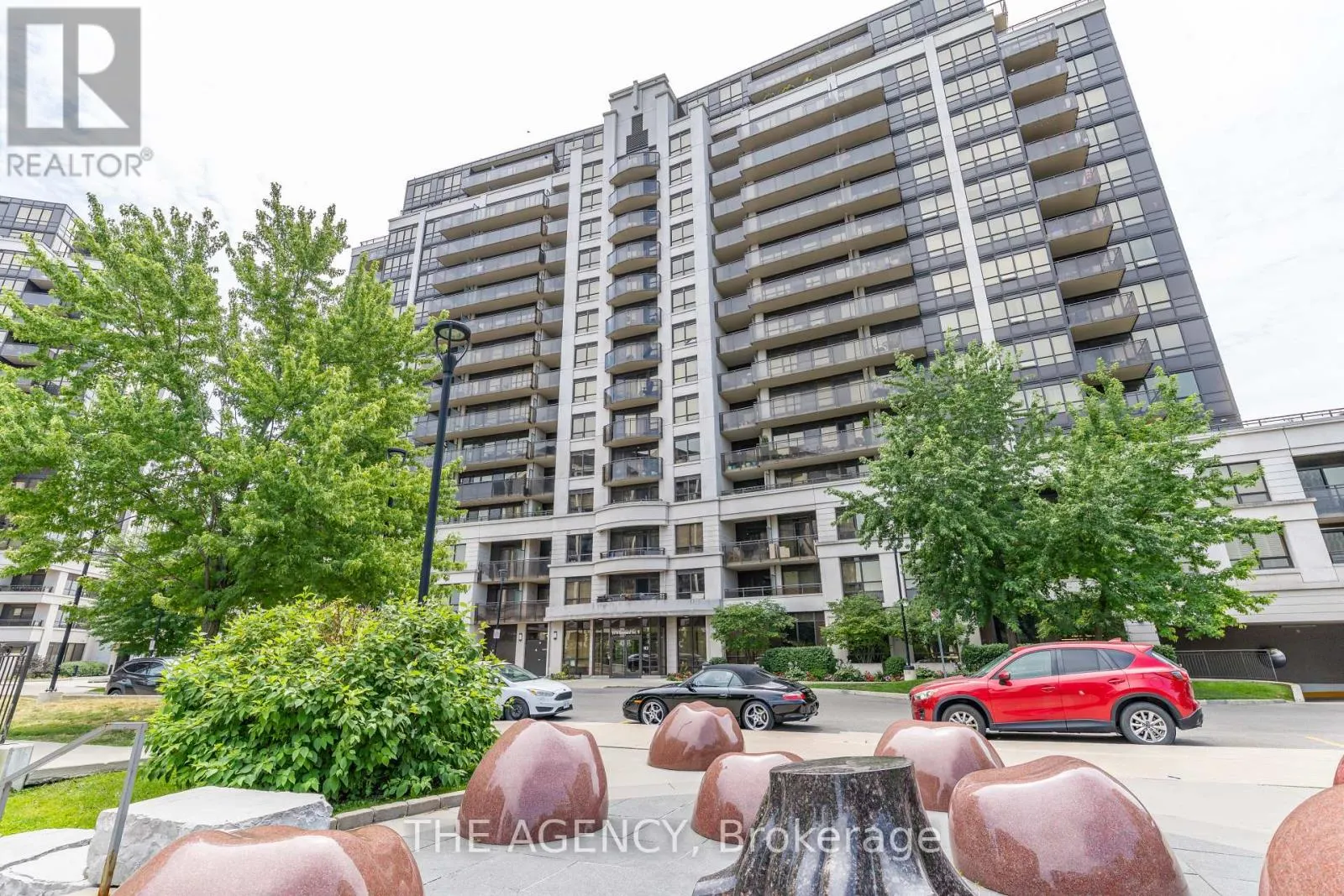 1004 - 1070 SHEPPARD AVENUE
