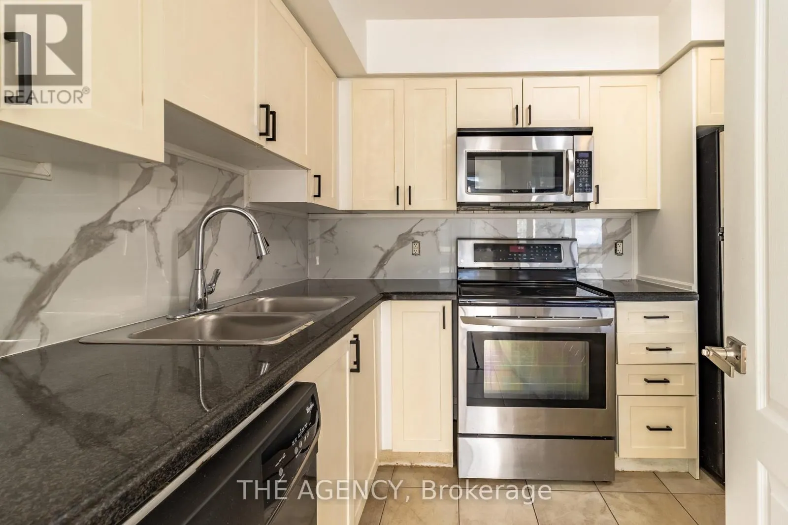 1004 - 1070 SHEPPARD AVENUE