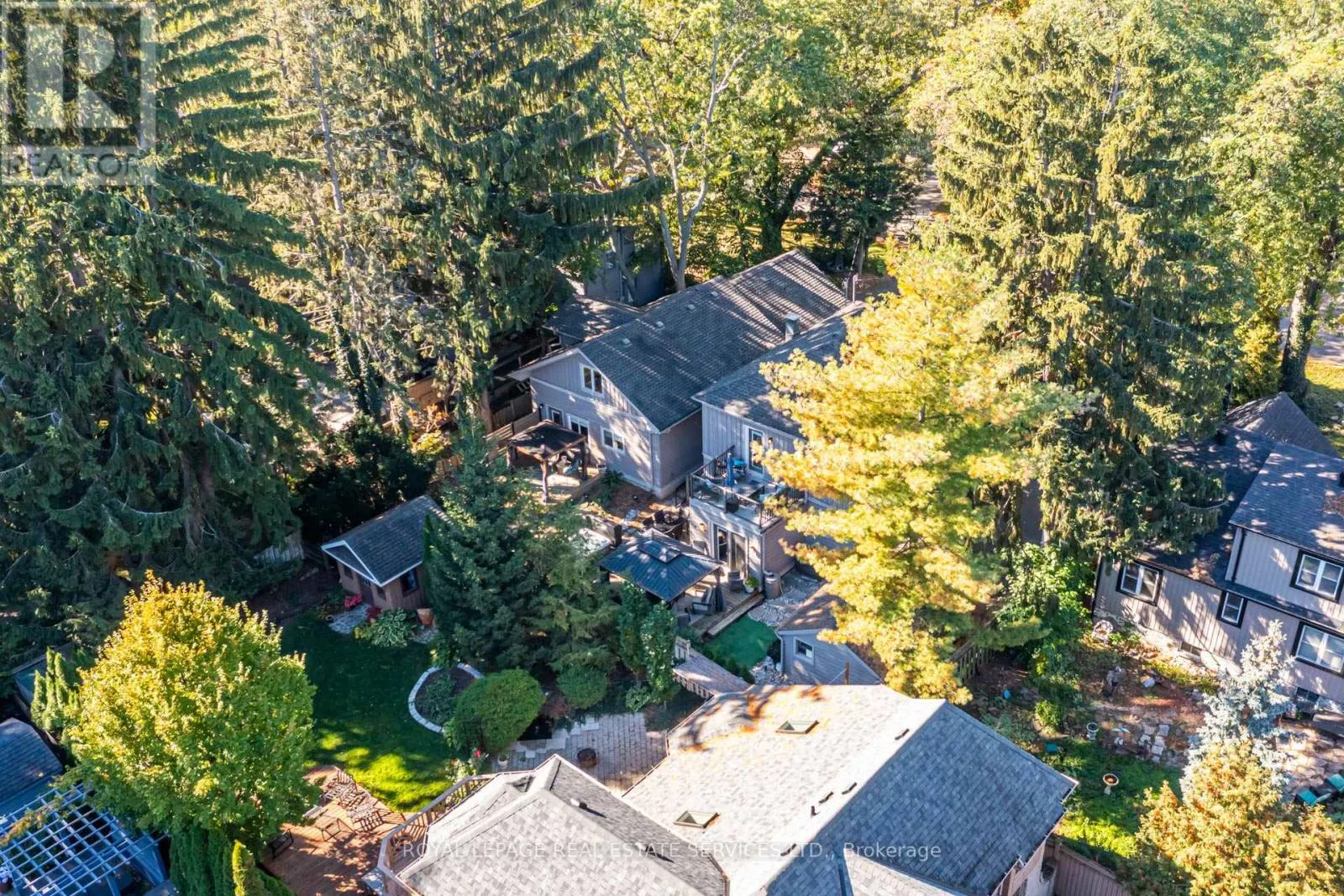 3052 SENECA DRIVE