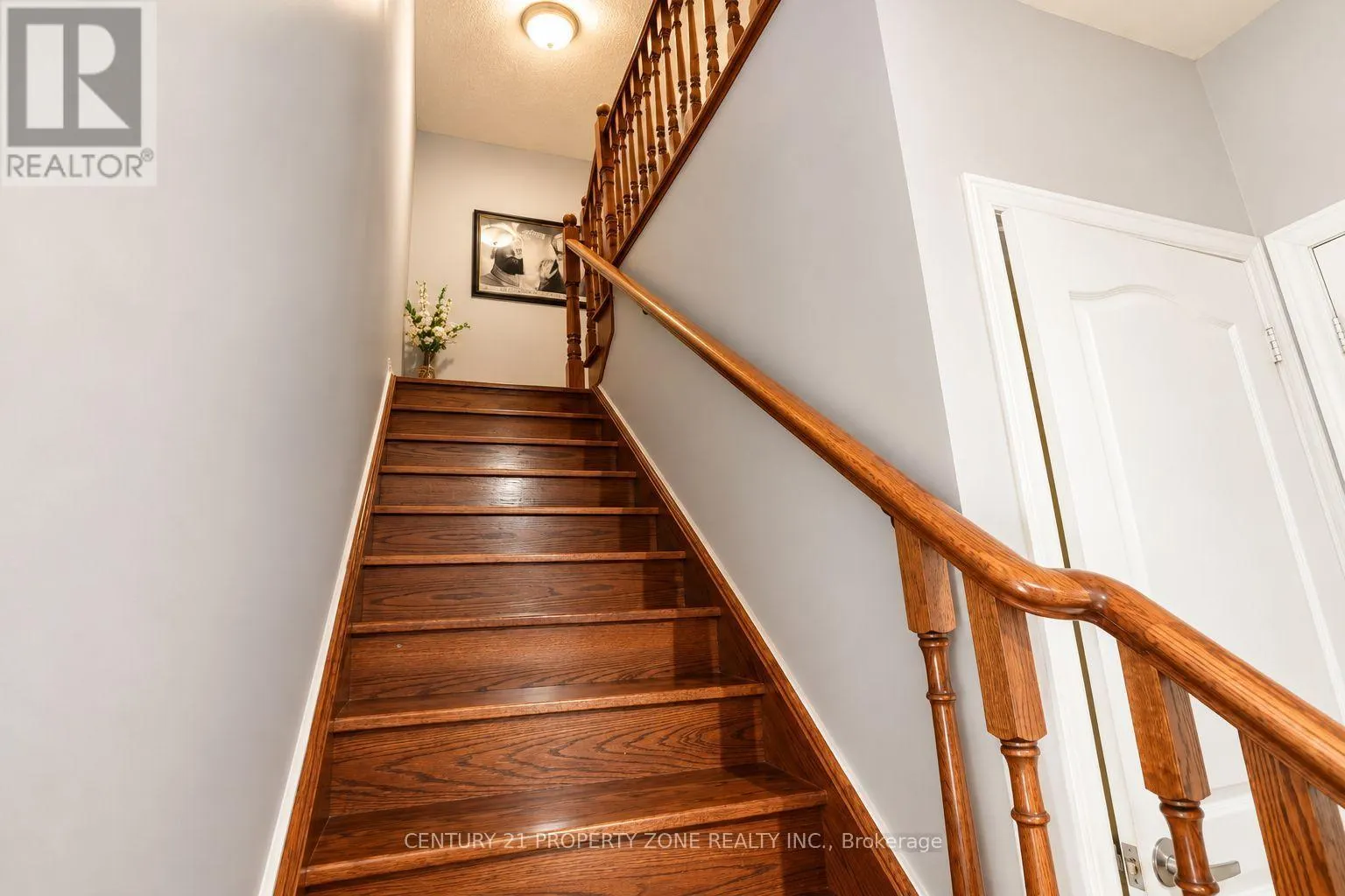 27 SLIPROCK CRESCENT